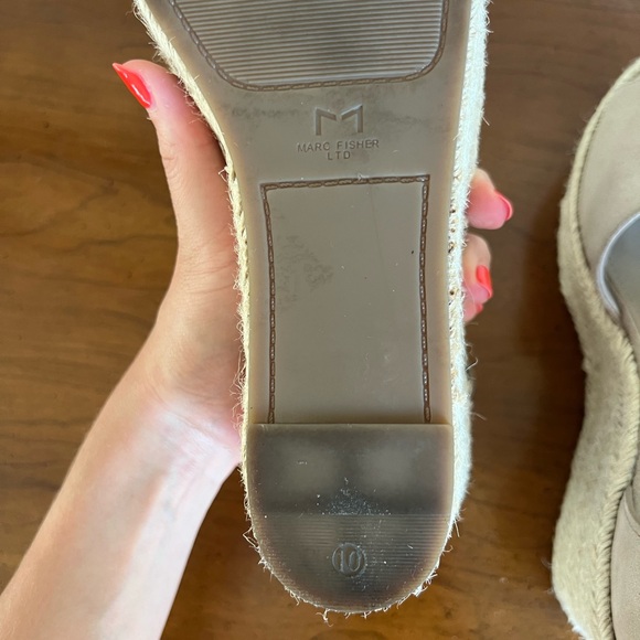 MARC FISHER LTD - Alita Platform Wedge
Espadrille Sandal - Picture 6 of 6